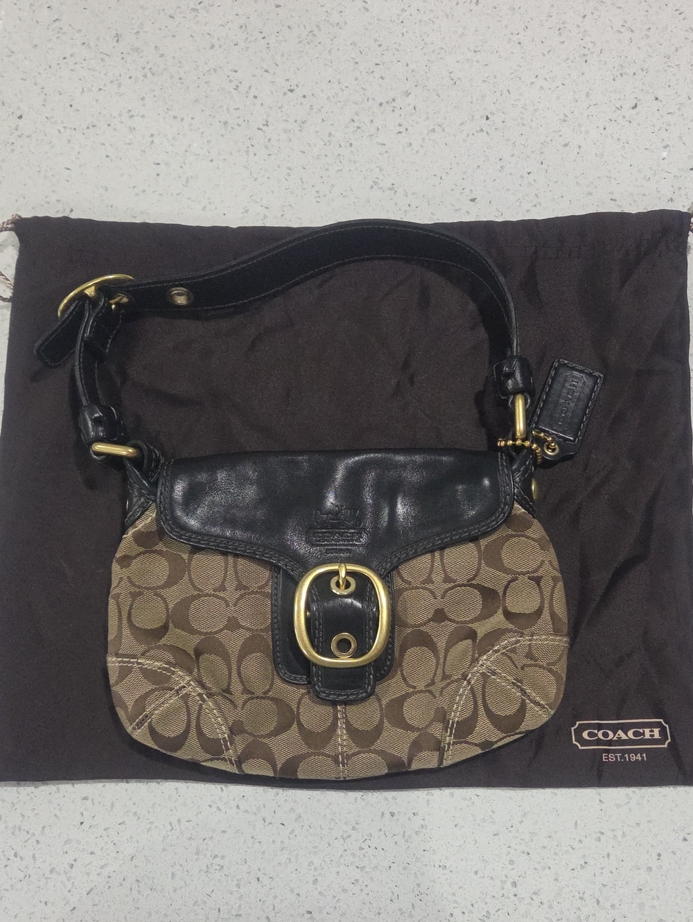 Vintage Coach
Bleecker Signature
Flap Shoulder Bag